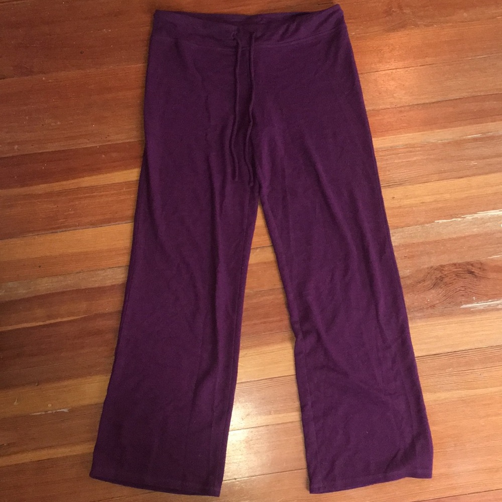 dark purple yoga pants